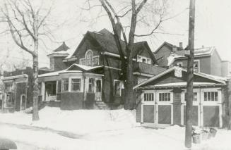 House and store, nos. 1975A and 1975 Queen Street East, southeast corner of Waverley Road, Toronto, Ontario