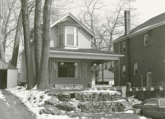House, Kenilworth Avenue, no. 63, east side, between Queen Street East and Kew Beach Avenue, Toronto, Ontario
