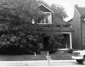 House, 192 Lawrence Avenue West, north side, between Greer Road and Elm Road, Toronto, Ontario. ...