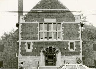 High Park Branch, Toronto Public Library, Roncesvalles Avenue, southwest corner of Wright Avenue Exterior, front facade after renovation and enlargement, 1979