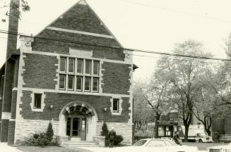 Exterior of High Park Library, Toronto