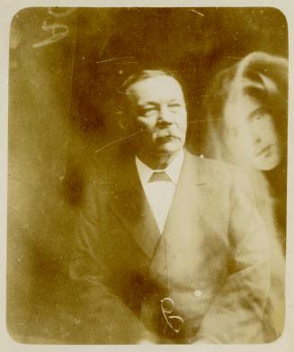 Arthur Conan Doyle in spirit photograph with image he identified as his son Kingsley