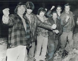 Asbestos plant workers at Matachewan cheer at midnight when they learn Ontario government has ordered the $33 million United Asbestos plant closed for(...)