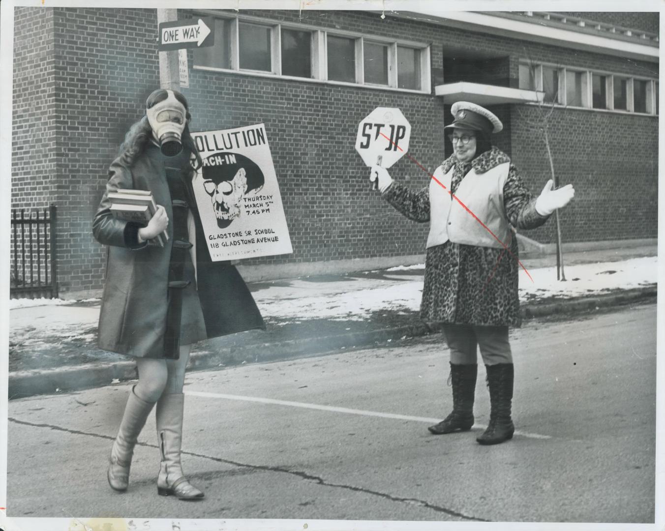 Pupils study toronto pollution, Lucinda Gomes, 14, a Grade 8 student at Gladstone Ave