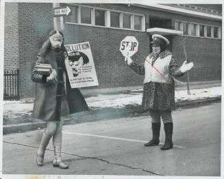 Pupils study toronto pollution, Lucinda Gomes, 14, a Grade 8 student at Gladstone Ave