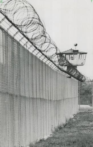 Prisons - Canada - Ontario - Millhaven - 1975