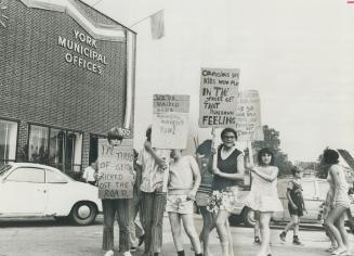 In York, it was 'Picket-For-A Park' day, Youngsters from the Hopewell Ave