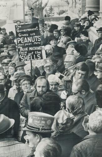 Senior Citizens from many parts of Ontario, joined by members of the United Auto Workers, rally at Queen's Park yesterday to ask for higher pensions, (...)