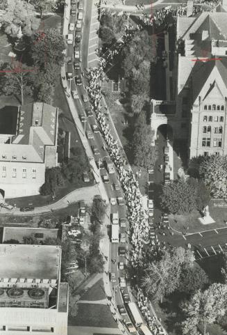 March on Queen's Park, Aerial view shows some of 6,000 demonstrators who marched on Queen's Park yesterday during labor movement's declared national d(...)