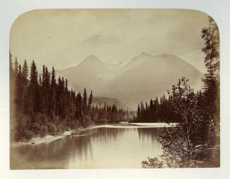 Glacier and mountain scenery at the confluence of the Muddy and North Thompson Rivers