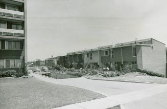 Photograph of town houses in Flemingdon Park (black and white).