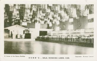 Black and white picture of a dance floor interior.
