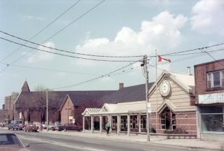 Picture of street scene showing library building. 