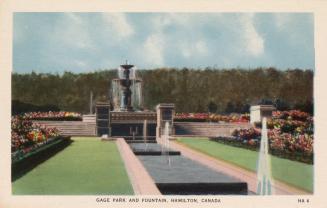 Colorized photograph of a fountain in an urban park.