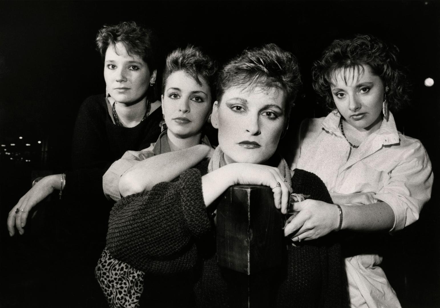 4 women